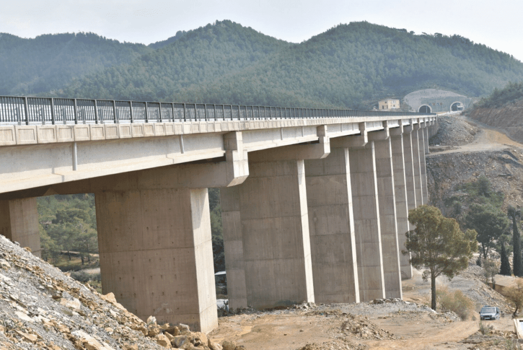 Viadotto Melleç, Strada Anamur